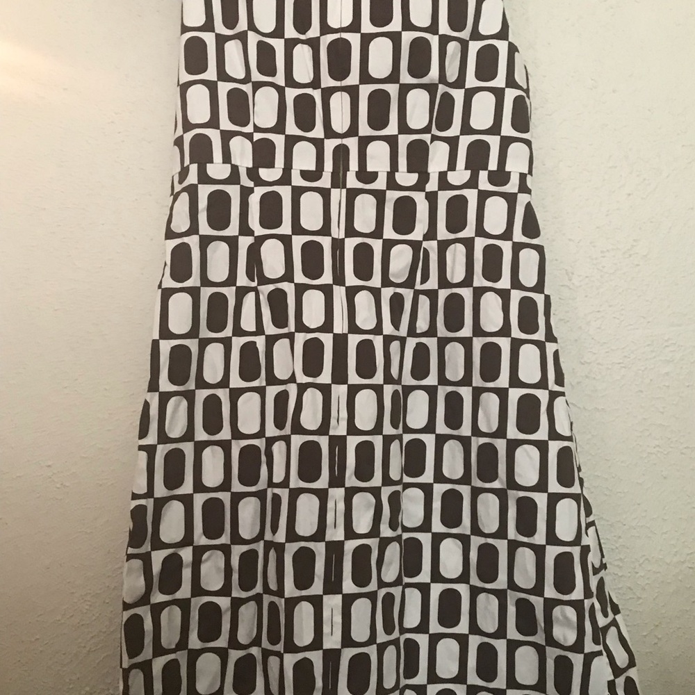 Dress - Picture 7 of 7